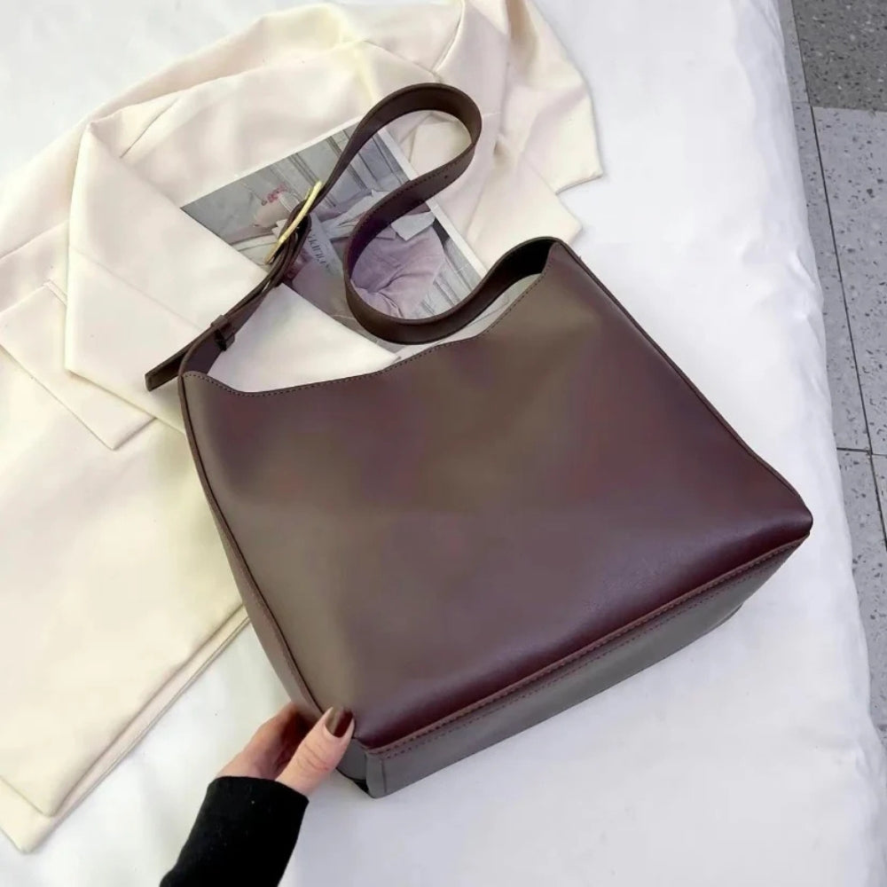 Ganna | Shoulder Bag - By Qivii