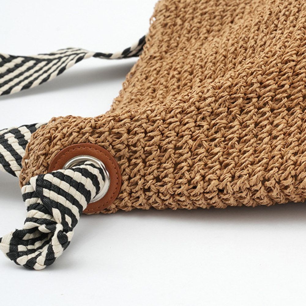 Namah | Shoulder Bag - By Qivii