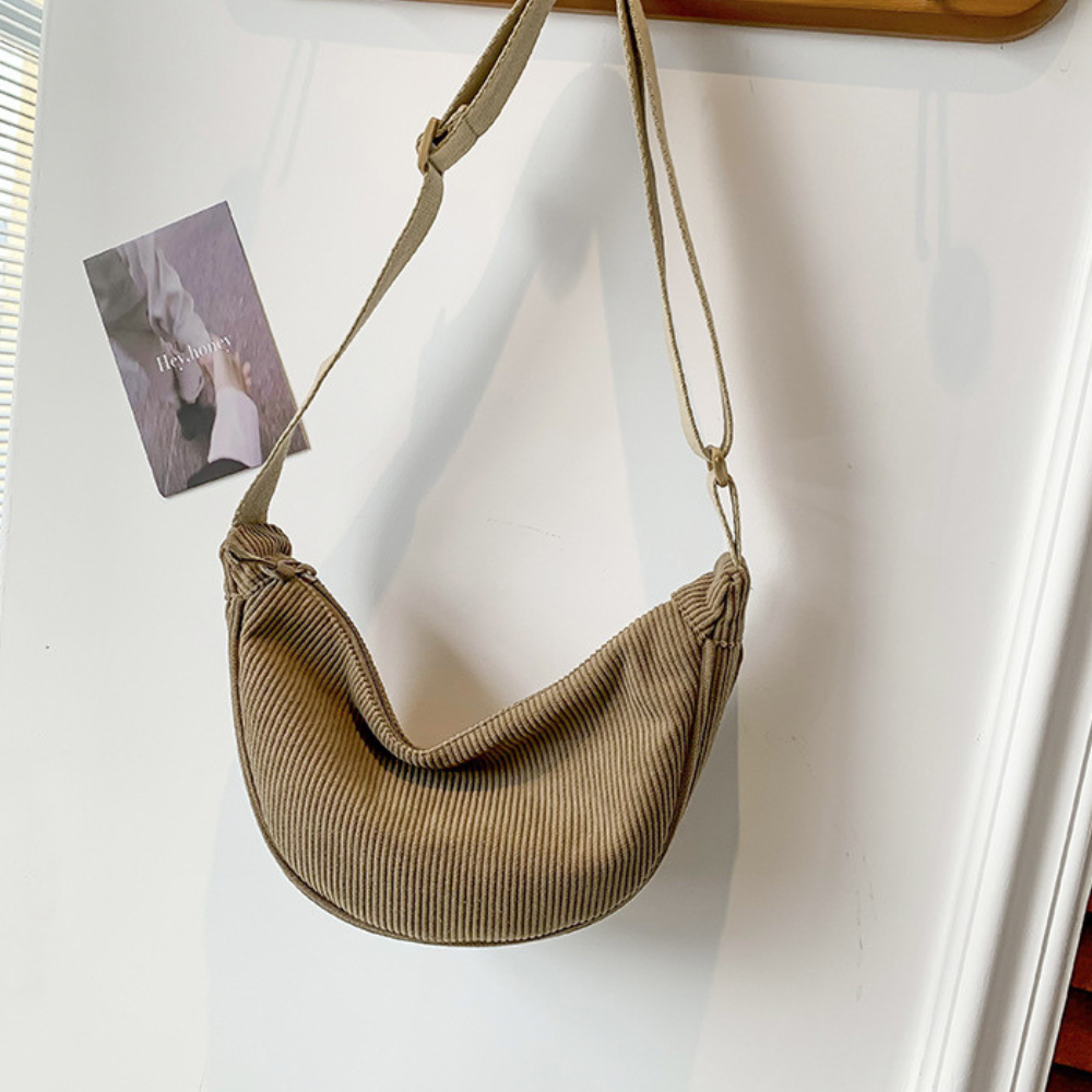 Fanna | Crossbody Belt Bag - By Qivii