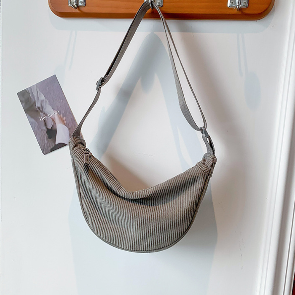 Fanna | Crossbody Belt Bag - By Qivii