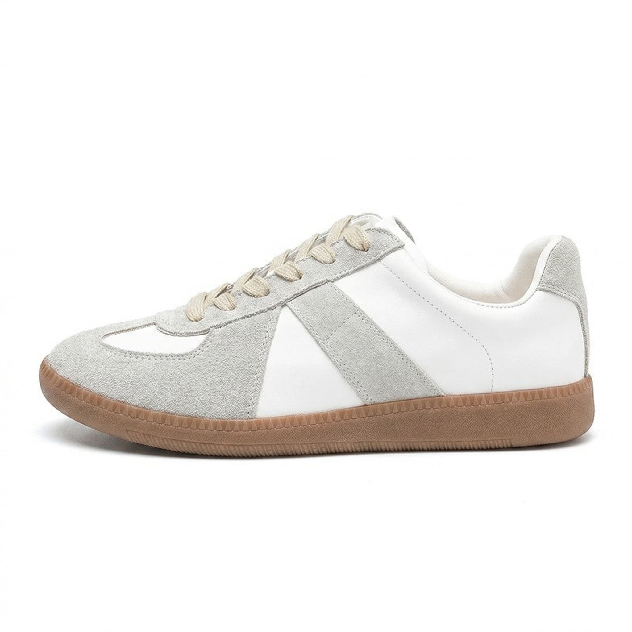 Cambridge Court Sneaker