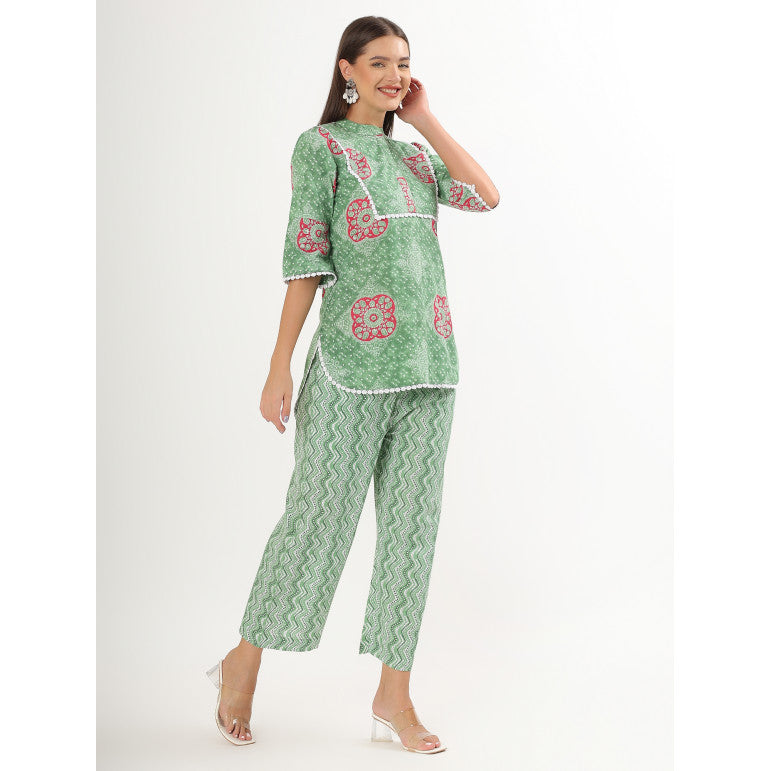 Green Charm Printed Kurta Set - qivii