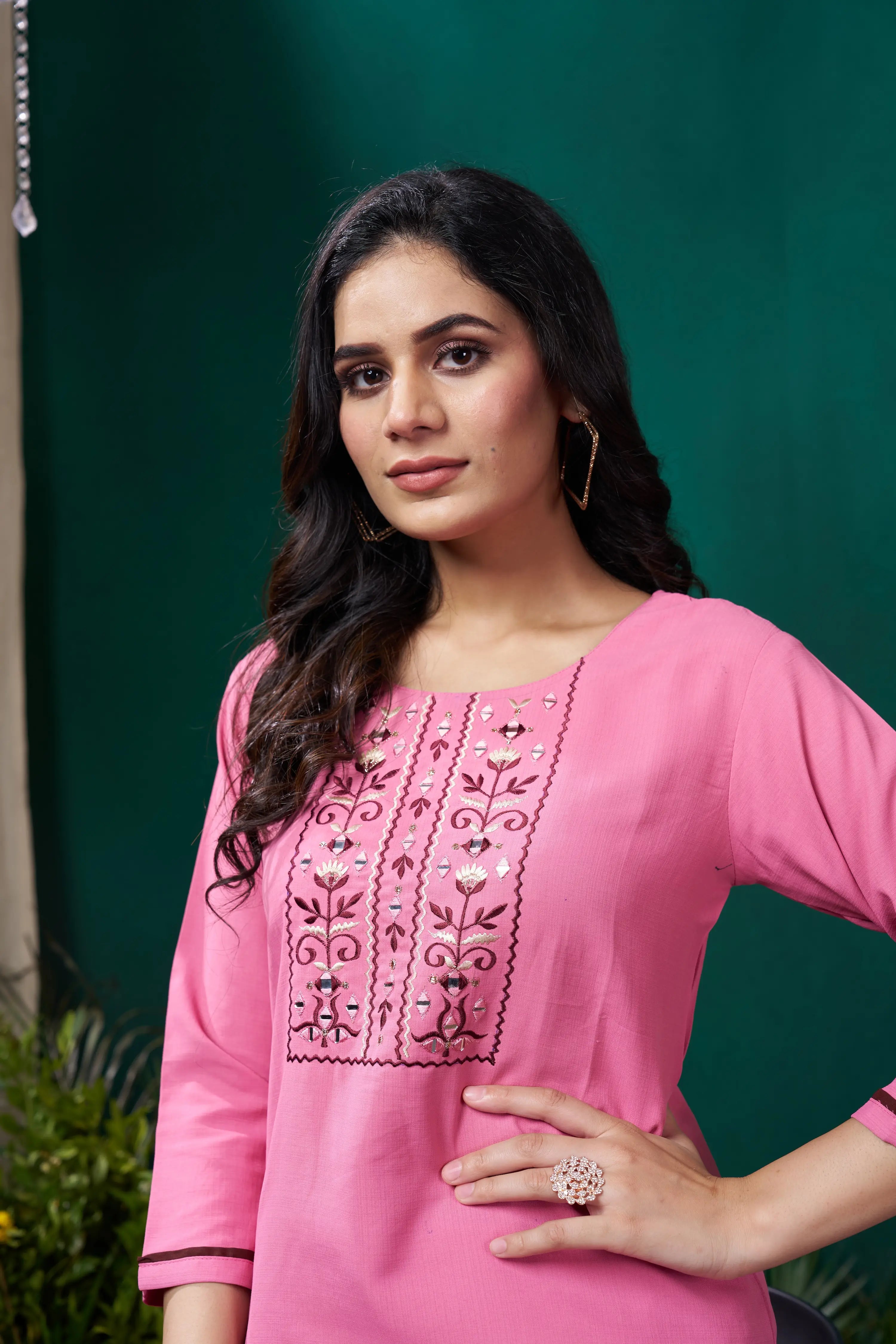 Rose Pink Handwork Kurta Set With Pocket - qivii