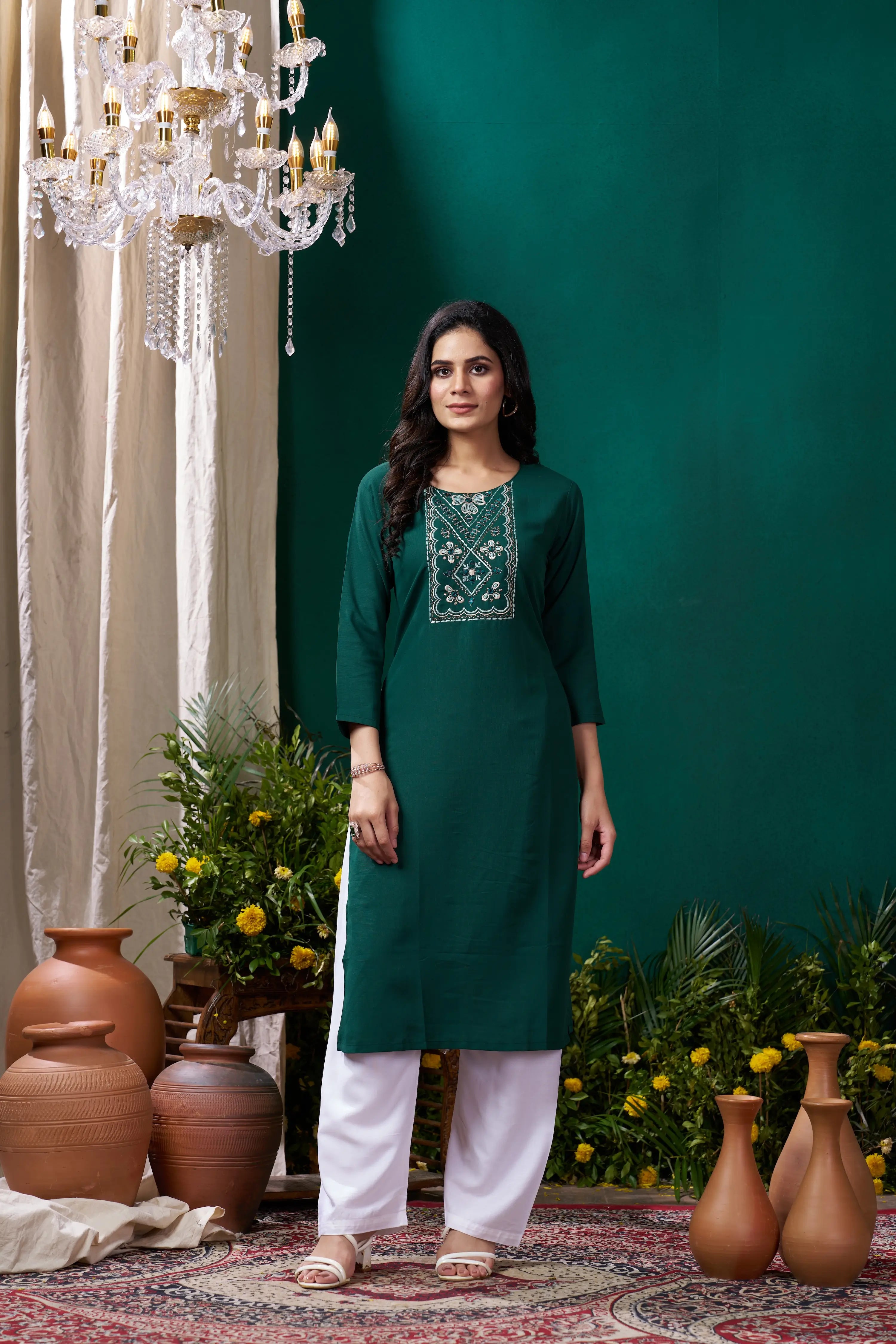 Green Handwork Kurta Set With Pocket - qivii