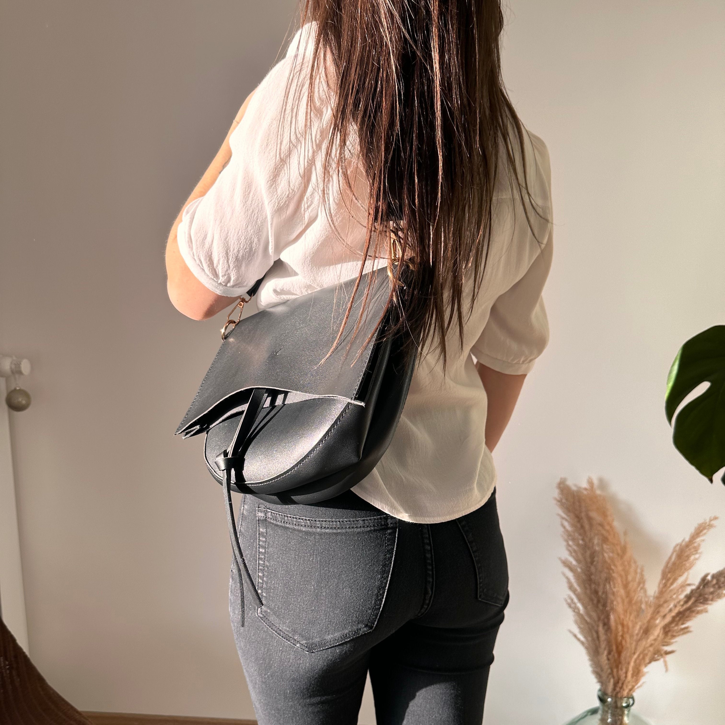 Lune | Crossbody Bag - By Qivii