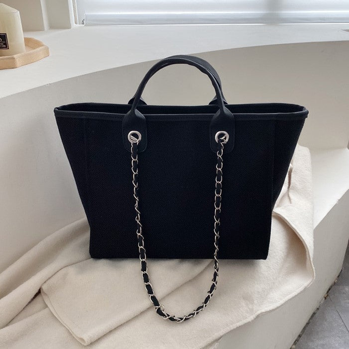 Fulla | Tote Bag - By Qivii
