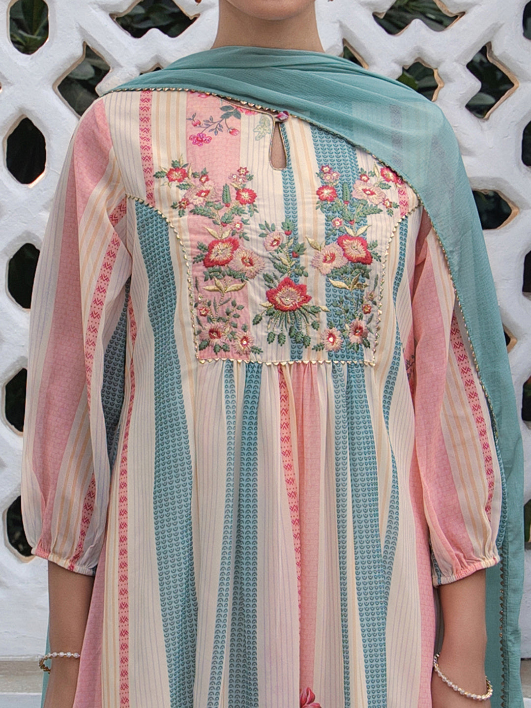 Cream Georgette Floral Embroidered A-Line Kurta Set - qivii