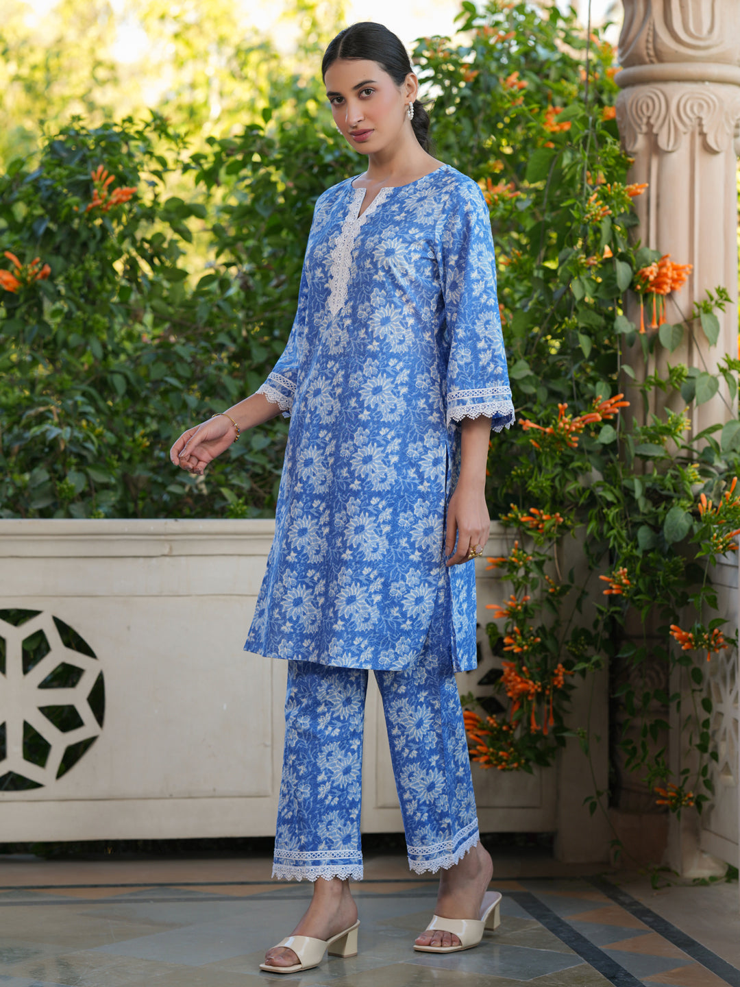 Blue Pure Cotton Floral Printed Straight Co-ord Set - qivii
