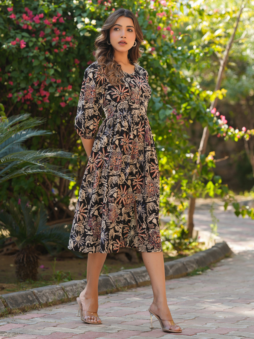 Black Pure Cotton Floral Printed A-line Dress - qivii
