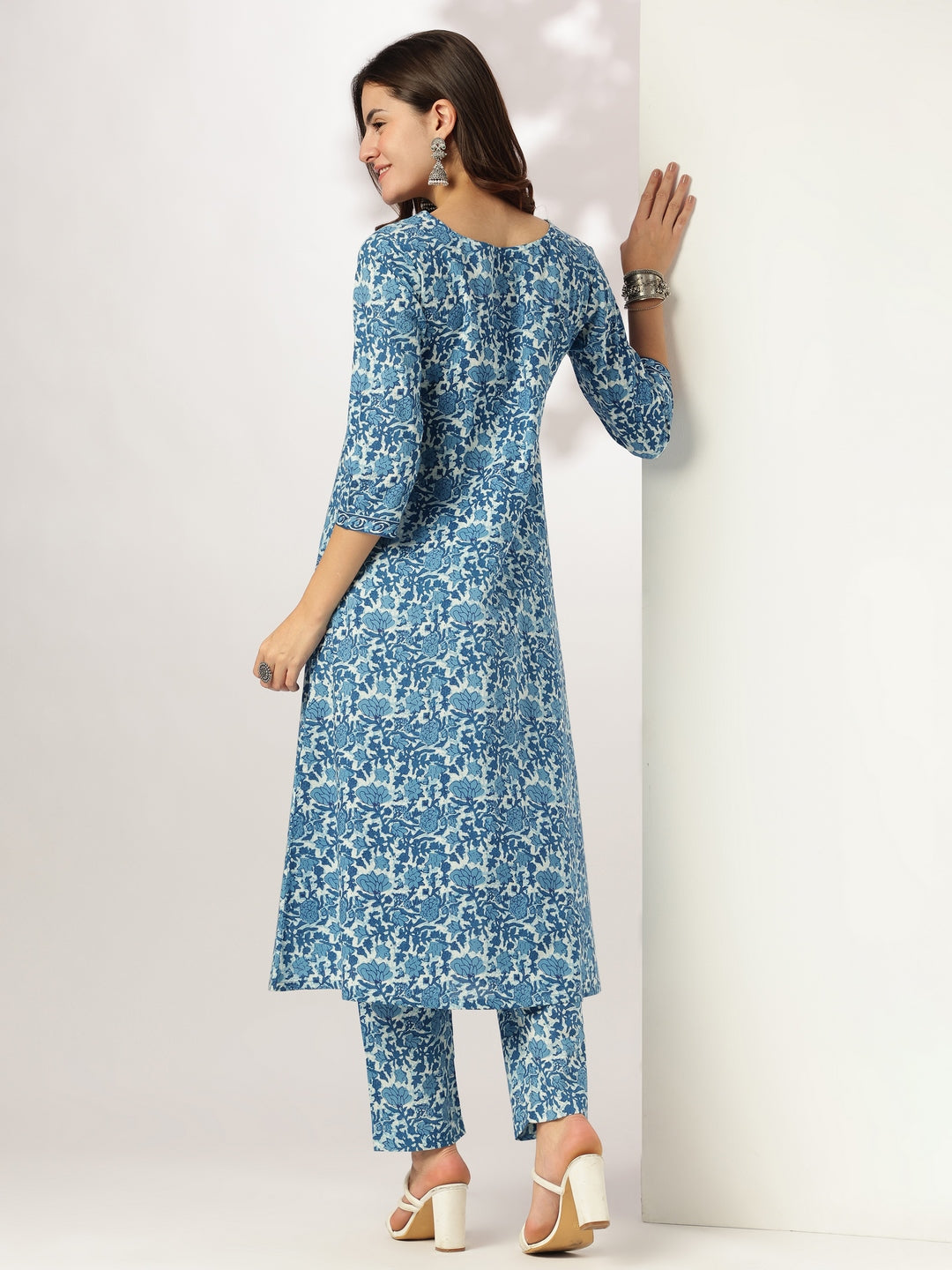 Janasya Women's Indigo Pure Cotton Floral Printed A-line Kurta Pant Set - qivii