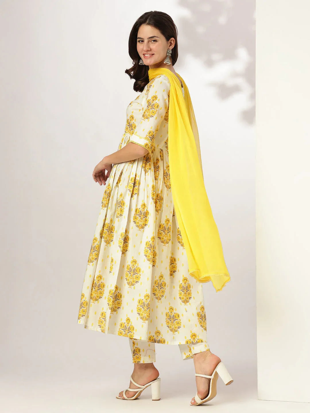 Janasya Women's Off White Pure Cotton Floral Printed A-line Kurta Set