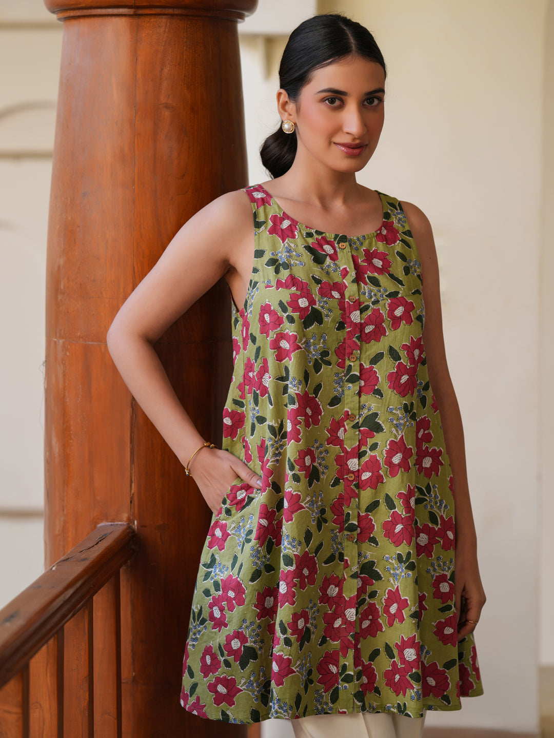 Olive Green Pure Cotton Floral Printed A-line Tunic - qivii