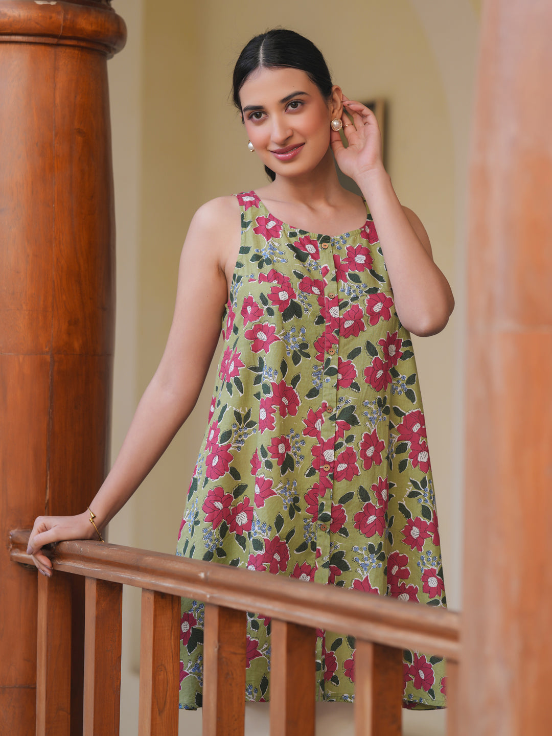 Olive Green Pure Cotton Floral Printed A-line Tunic - qivii