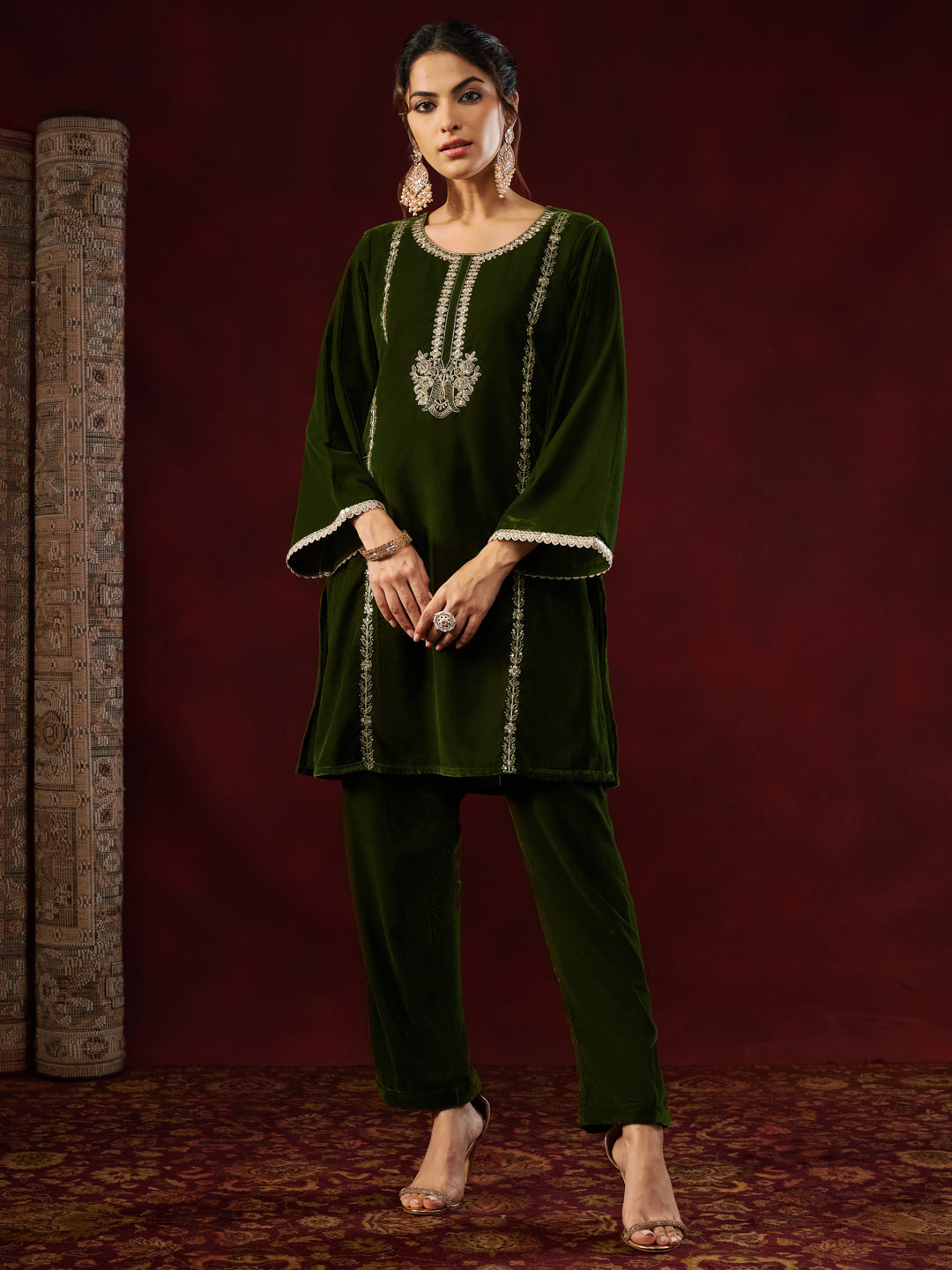 Janasya Women's Olive Green Velvet Zari Embroidered Straight Co-ord Set