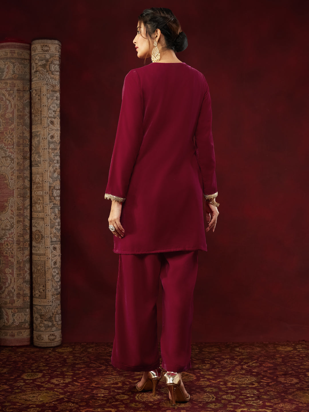 Janasya Women's Pink Velvet Embellished Straight Co-ord Set