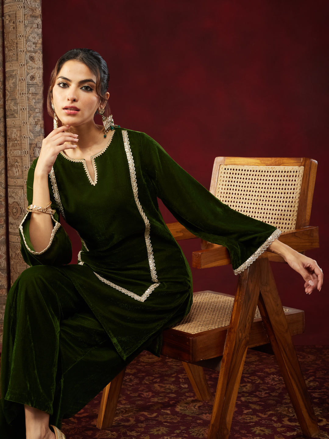 Janasya Women's Olive Green Velvet Embellished Straight Co-ods Set