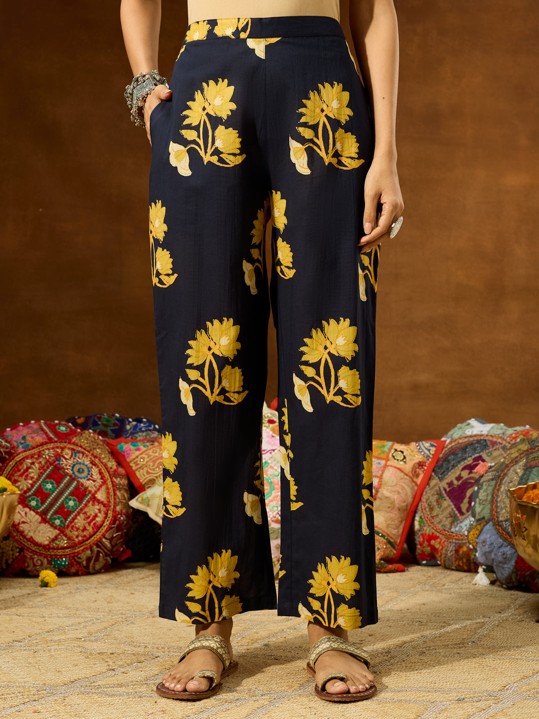 Janasya Women's Navy Blue Pure Cotton Floral Printed Straight Co-ord Set - qivii