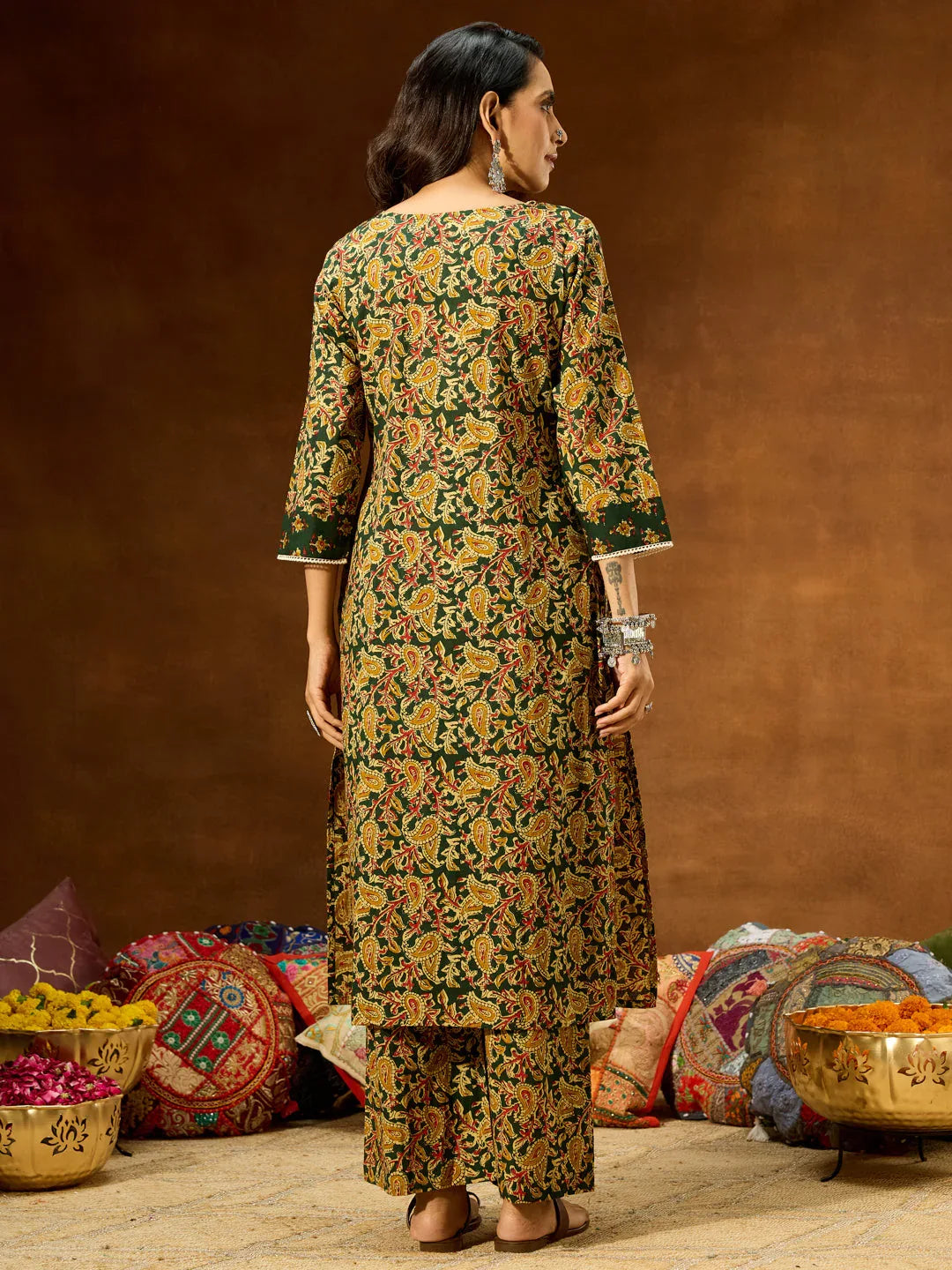 Janasya Women's Green Pure Cotton Paisley Printed Straight Kurta Pant Set