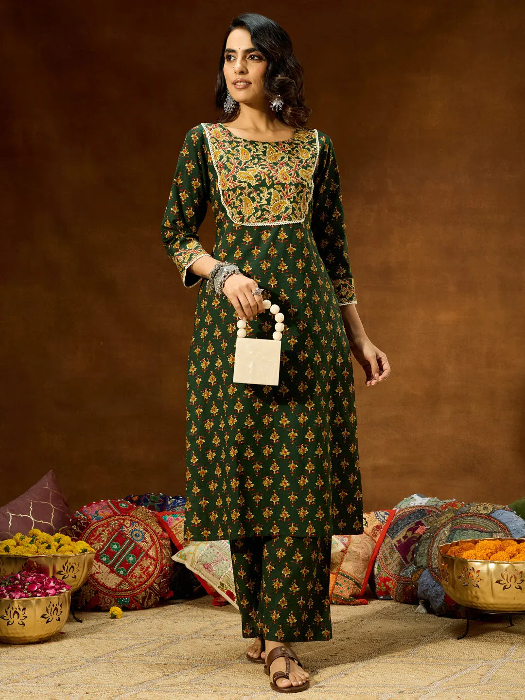 Janasya Women's Green Pure Cotton Floral Printed Straight Kurta Set