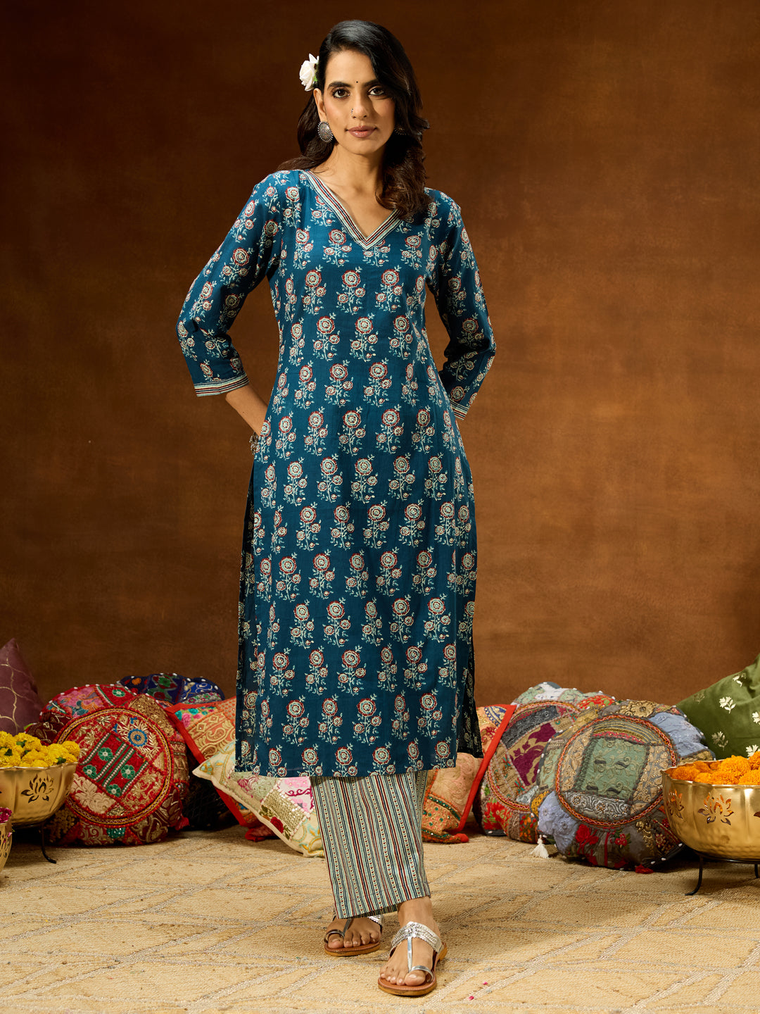 Janasya Women's Blue Pure Cotton Floral Printed Straight Kurta Pant Set - qivii