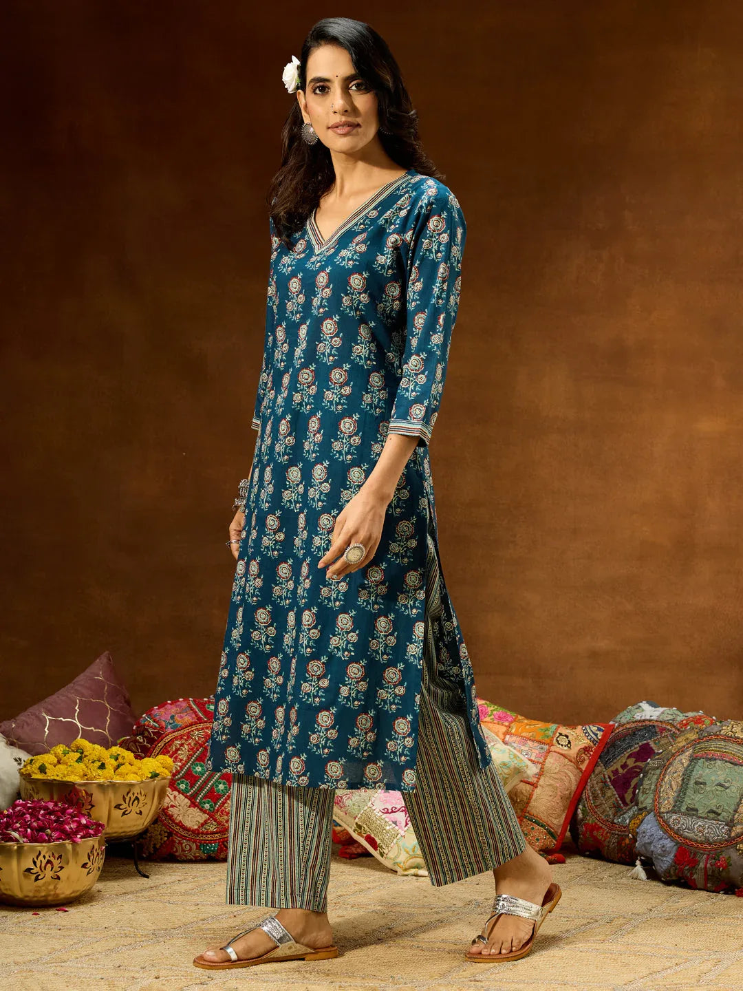 Janasya Women's Blue Pure Cotton Floral Printed Straight Kurta Pant Set
