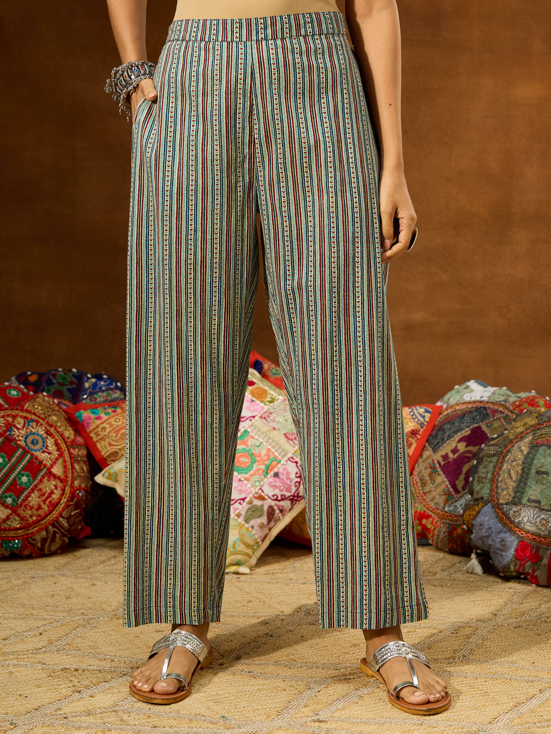 Janasya Women's Blue Pure Cotton Floral Printed Straight Kurta Pant Set - qivii