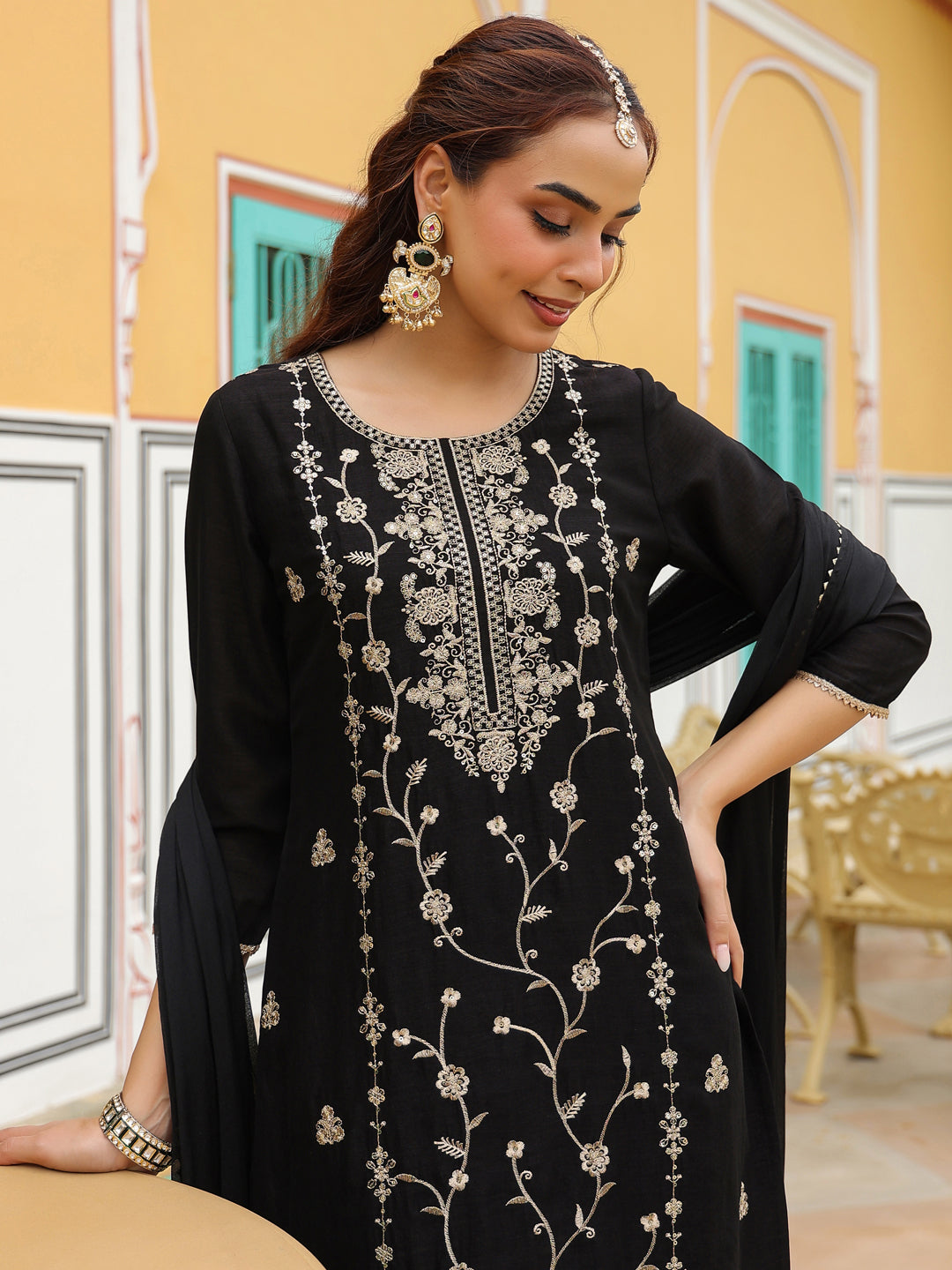 Janasya Women's Black Silk Blend Zari Embroidered Straight Kurta Set - qivii