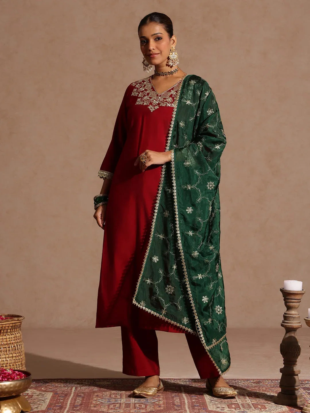 Janasya Women's Maroon Silk Blend Zari Embroidered Straight Kurta Set
