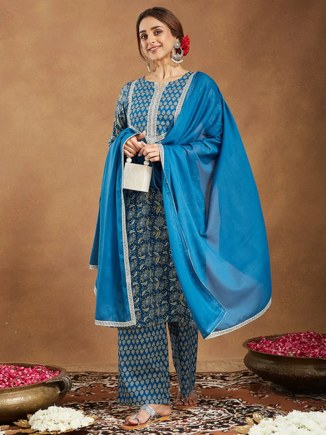 Janasya Women's Teal Blue Pure Cotton Yoke Design Floral Printed Straight Kurta Set