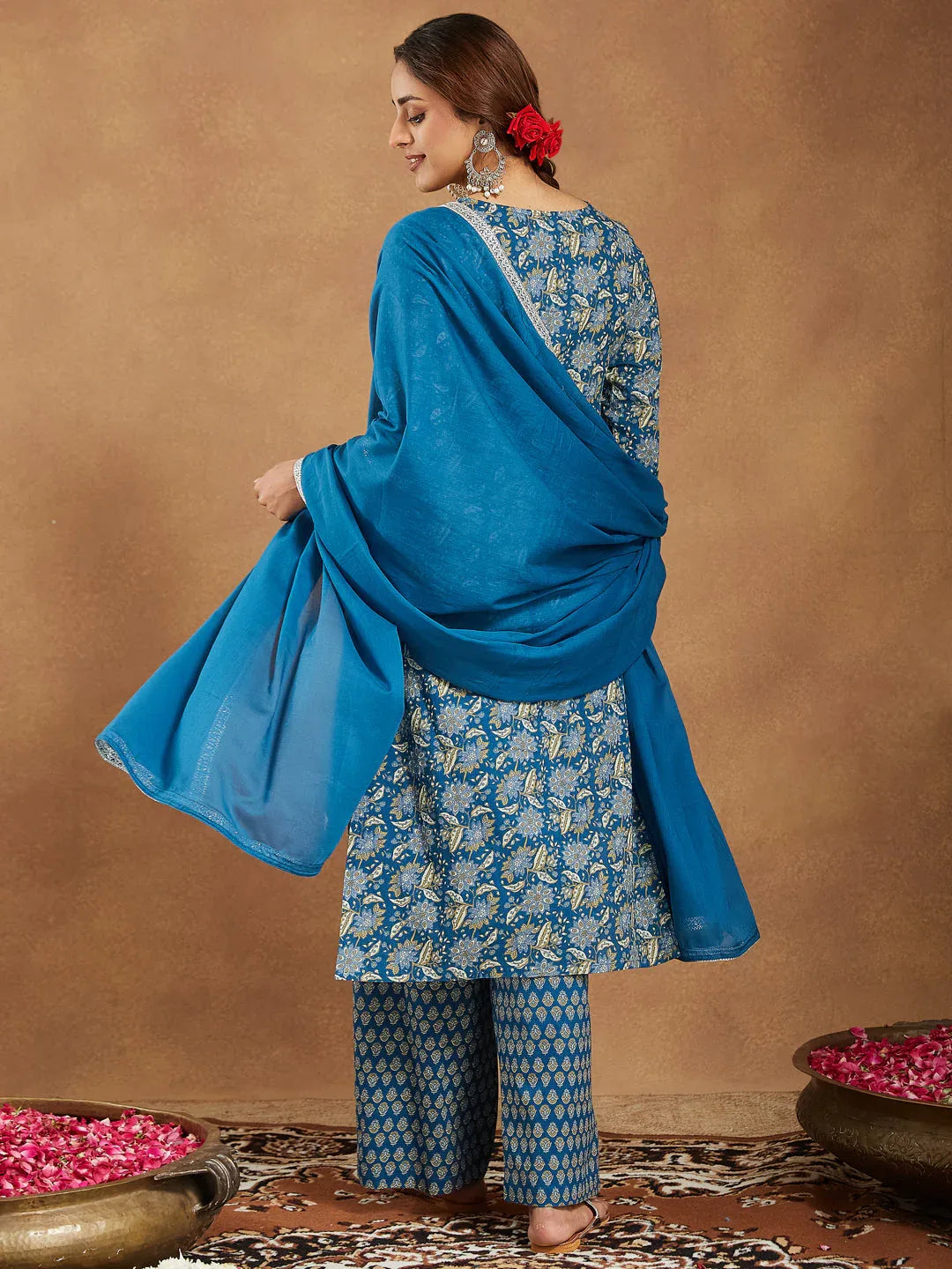 Janasya Women's Teal Blue Pure Cotton Yoke Design Floral Printed Straight Kurta Set