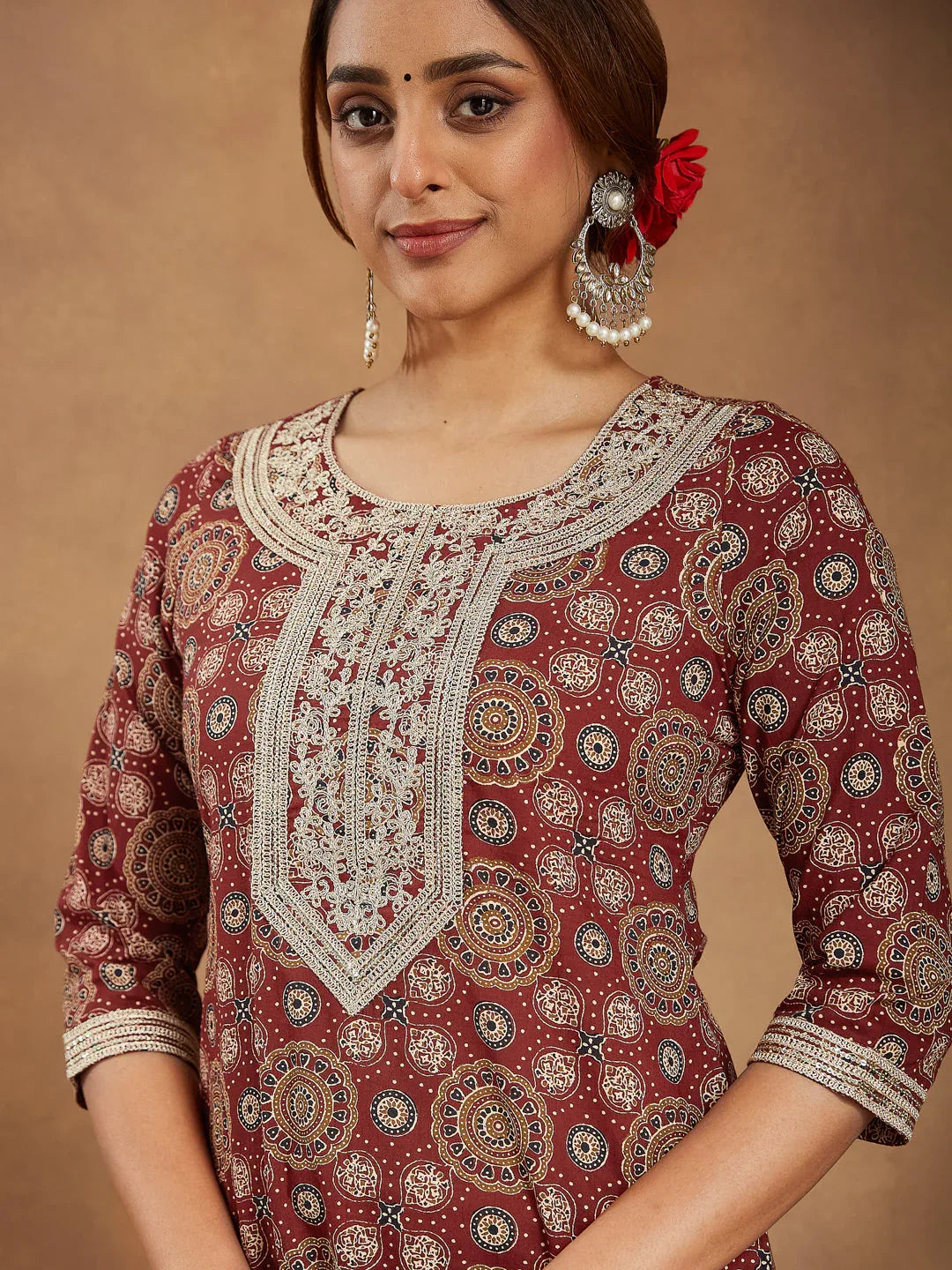 Janasya Women's Maroon Pure Cotton Ethnic Motifs Printed Straight Kurta Set