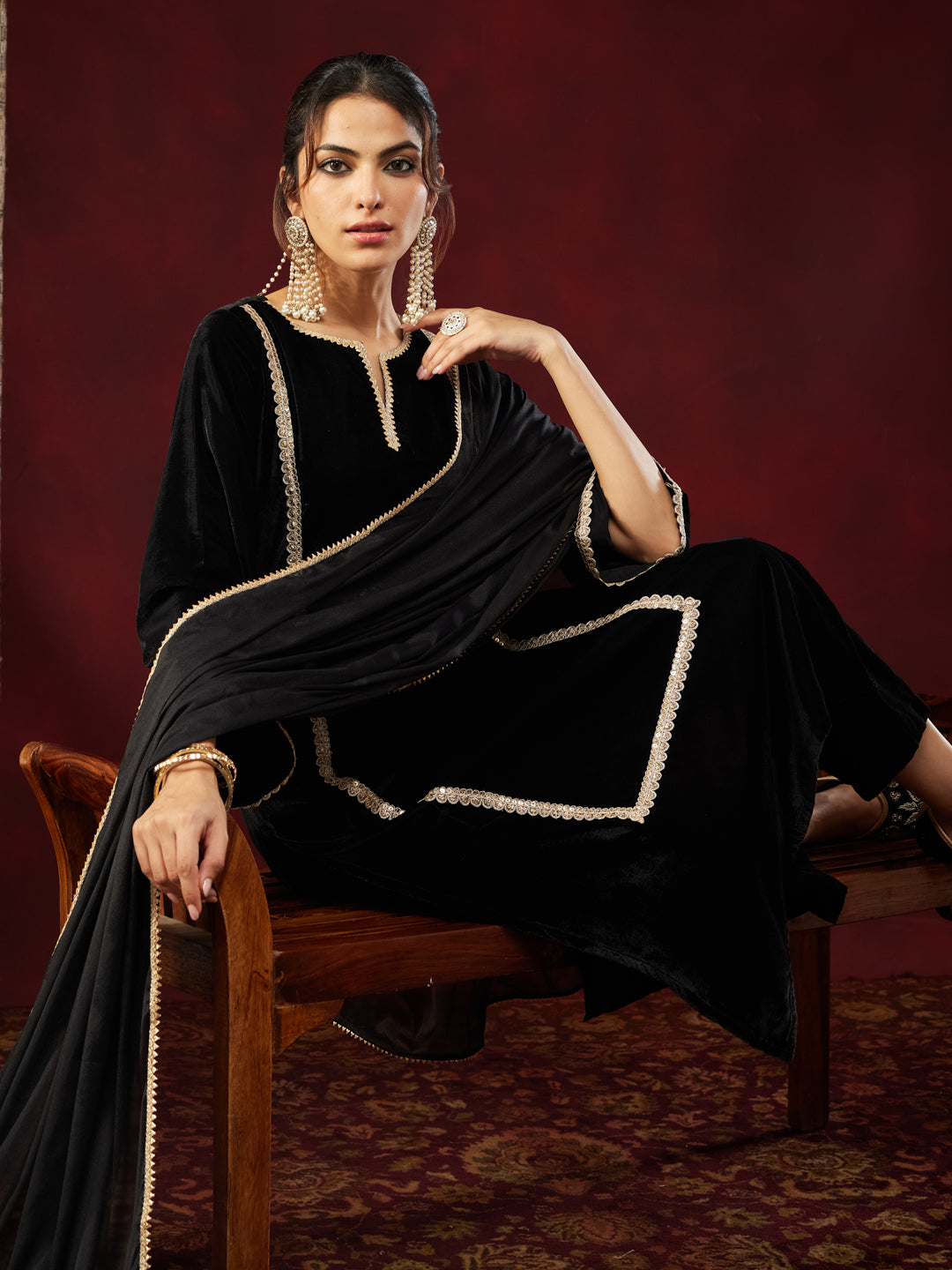 Janasya Women's Black Velvet Embellished Straight Kurta Set