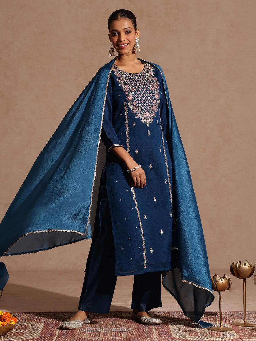 Janasya Women's Teal Blue Silk Blend Zari Embroidered Straight Kurta Set