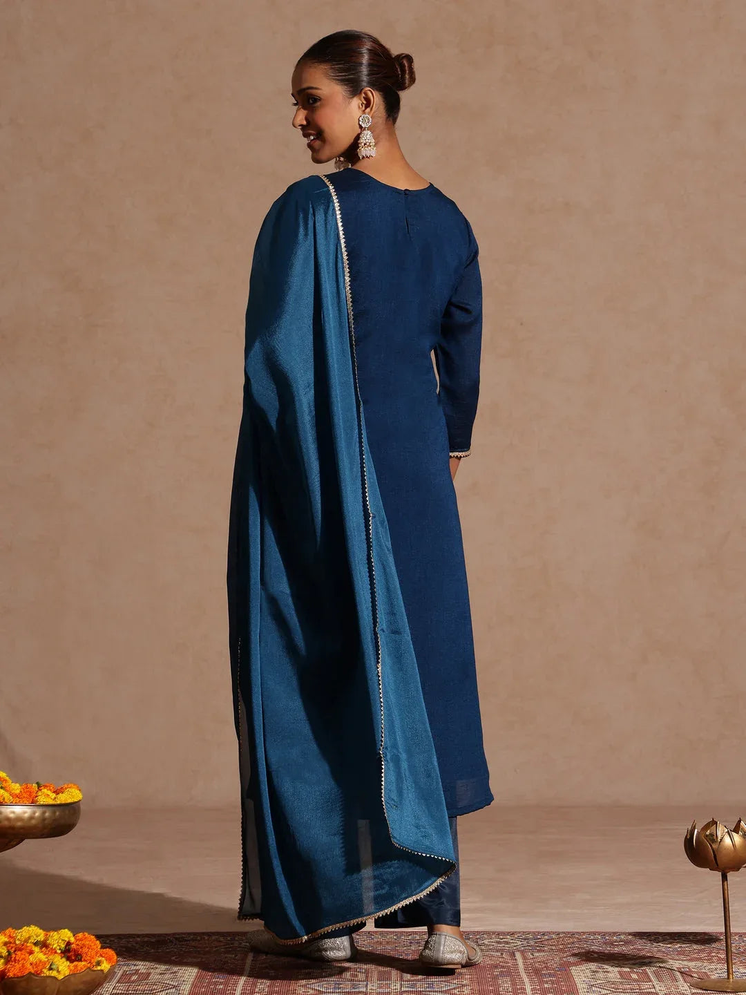 Janasya Women's Teal Blue Silk Blend Zari Embroidered Straight Kurta Set