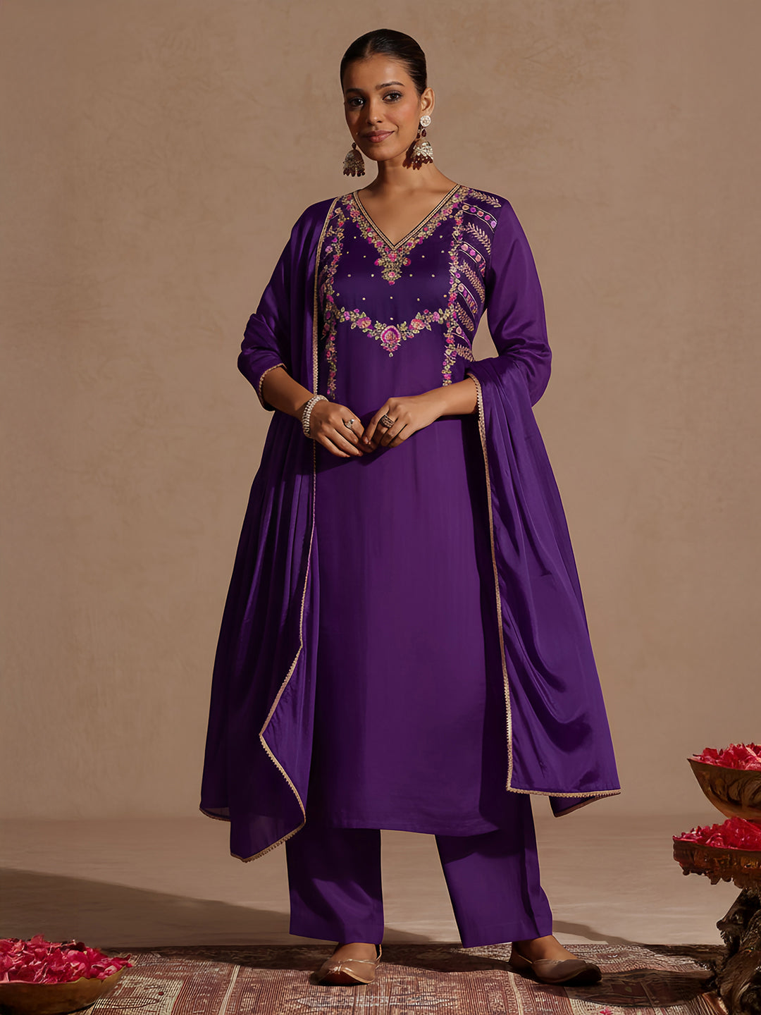 Janasya Women's Purple Silk Blend Embroidered Straight Kurta Set