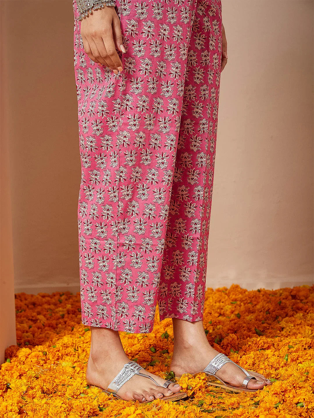 Janasya Women's Pink Pure Cotton Floral Printed A-line Kurta Set