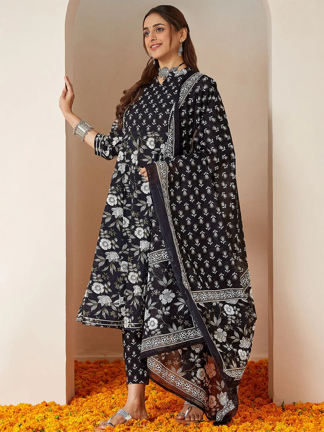Janasya Women's Black Pure Cotton Floral Printed Anarkali Kurta Set