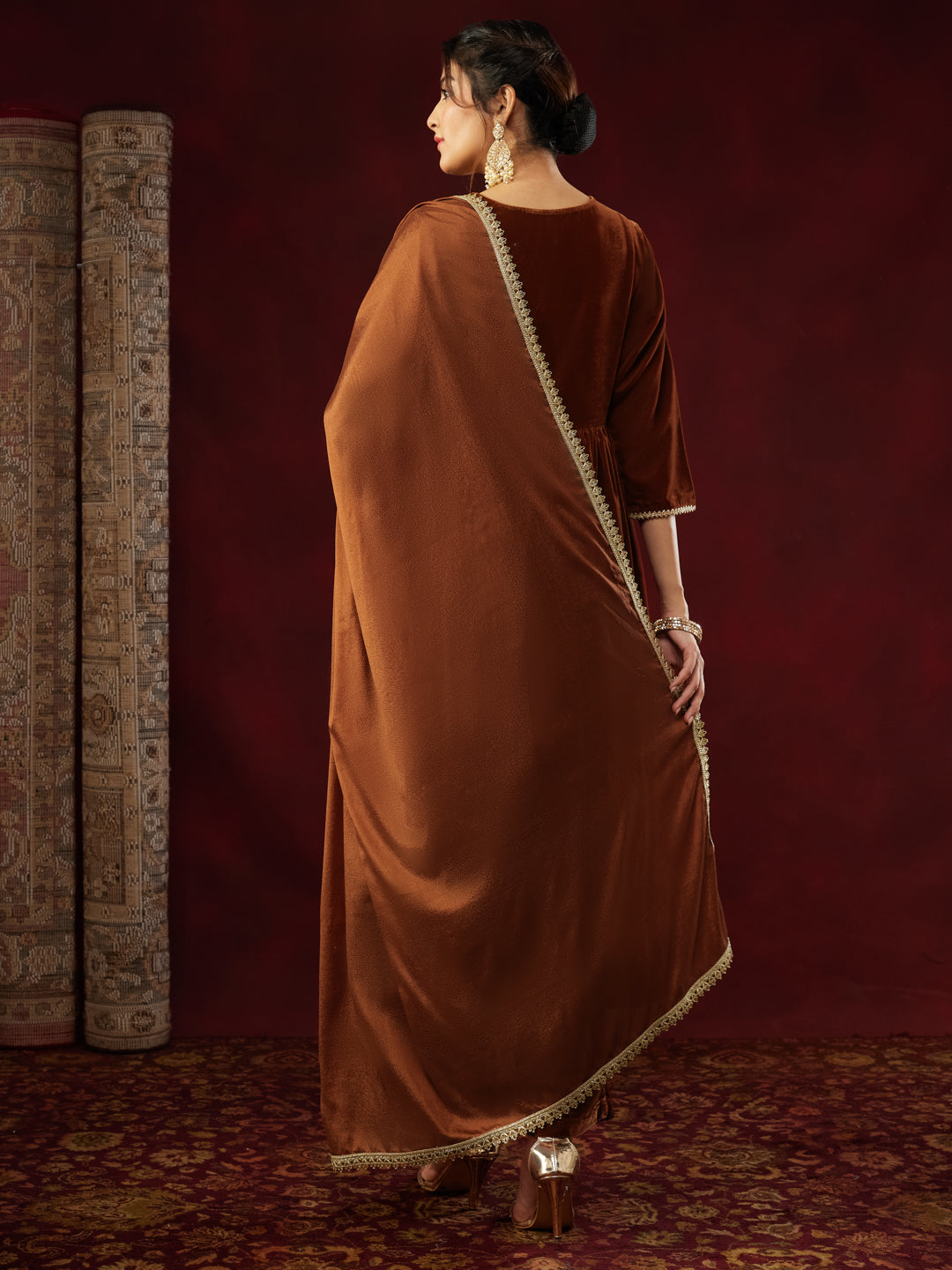Janasya Women's Brown Velvet Zari Embroidered A-line Kurta Set