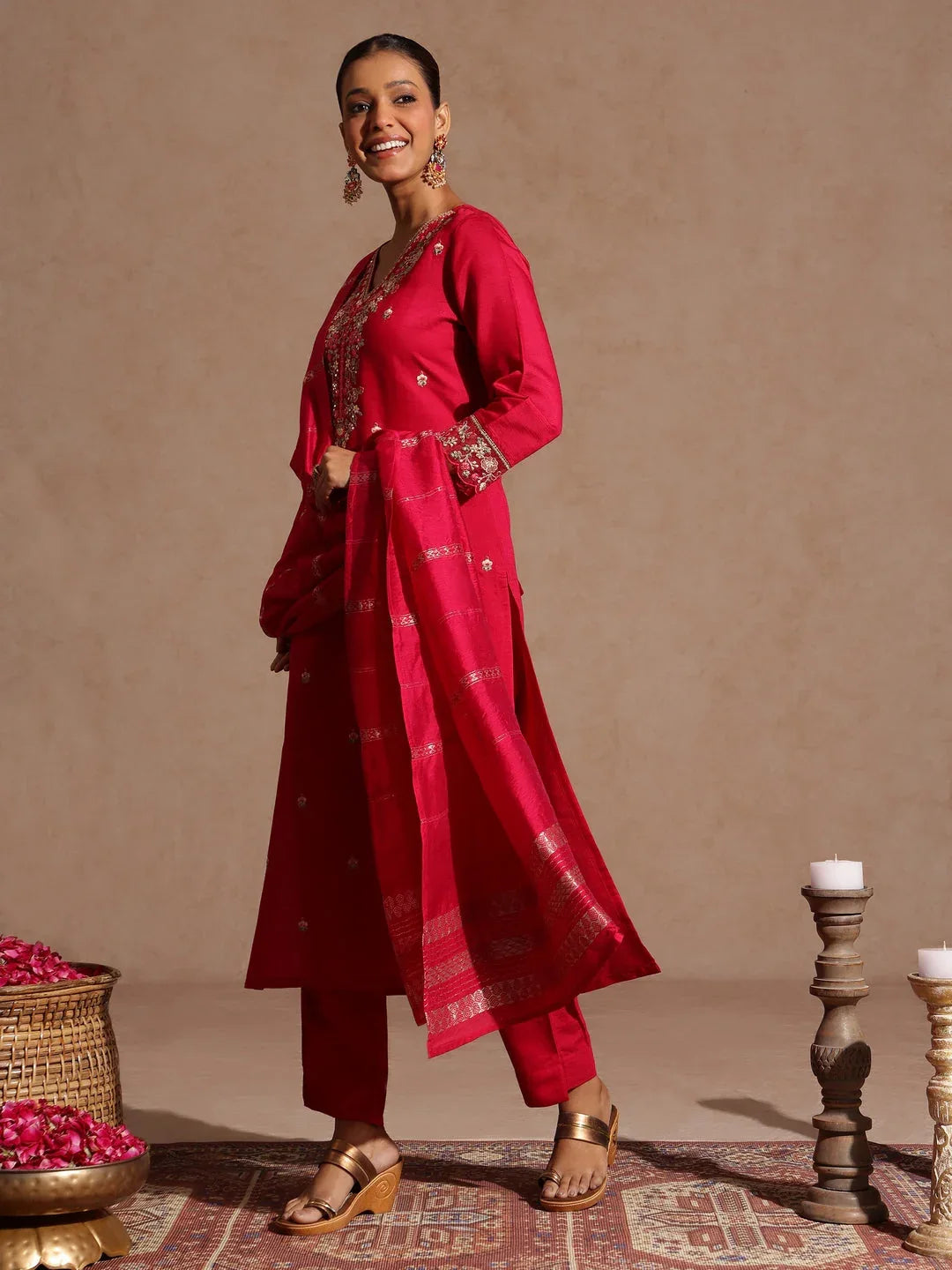 Janasya Women's Pink Silk Blend Embroidered Straight Kurta Set