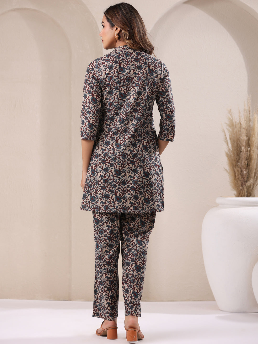 Beige Pure Cotton Floral Printed Straight Co-ord Set - qivii