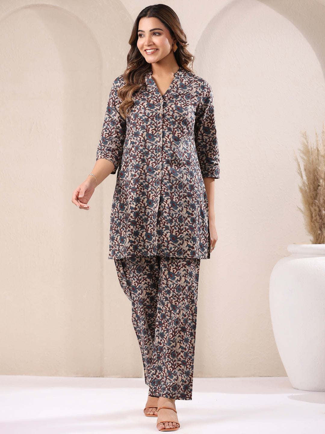 Beige Pure Cotton Floral Printed Straight Co-ord Set - qivii