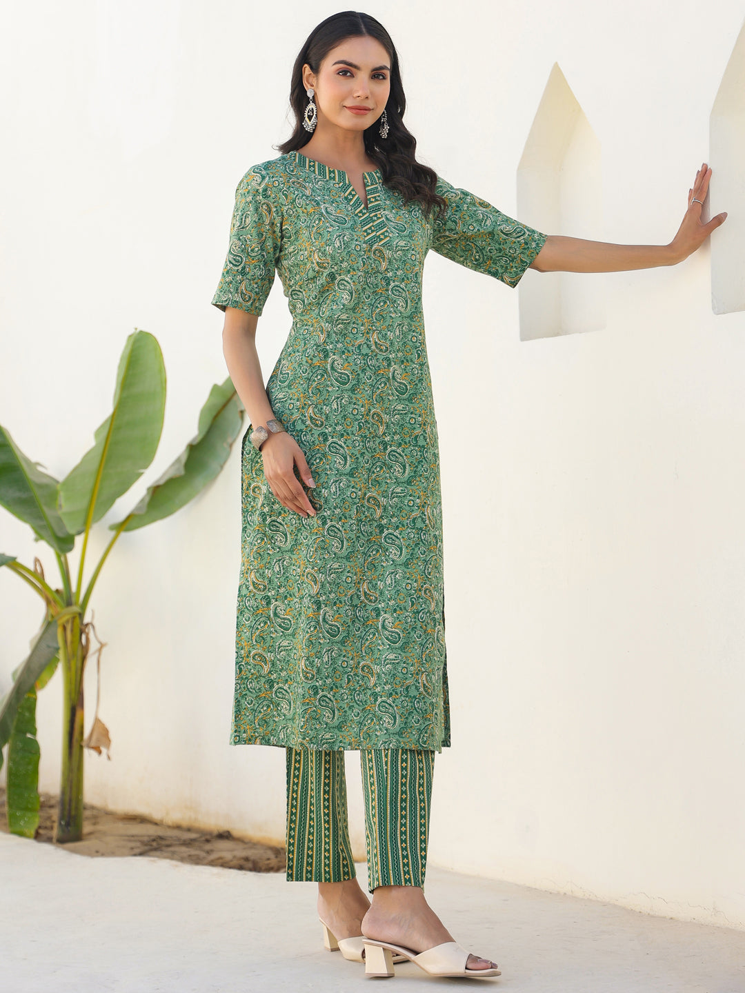 Green Pure Cotton Paisley Printed Straight Kurta Set - qivii