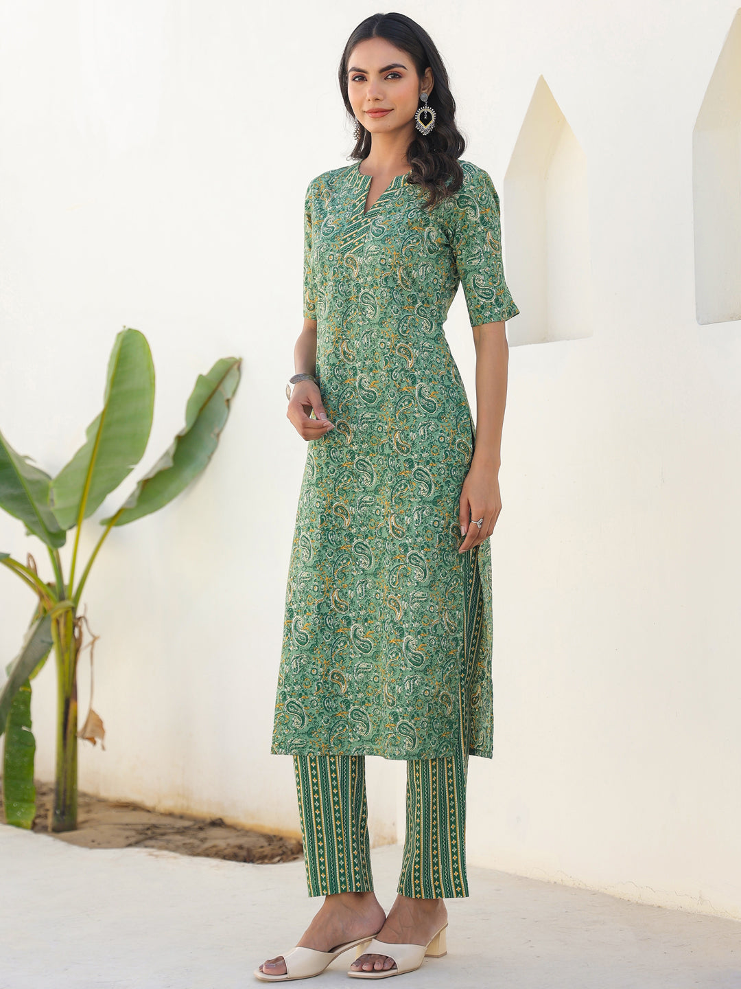 Green Pure Cotton Paisley Printed Straight Kurta Set - qivii