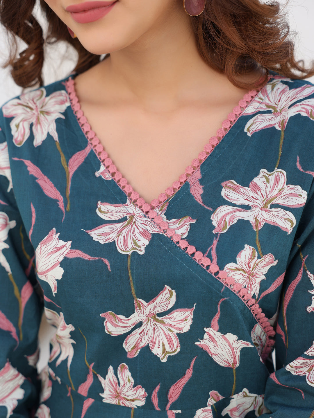 Janasya Women's Teal Blue Pure Cotton Floral Printted A line Kurta Pant Set - qivii