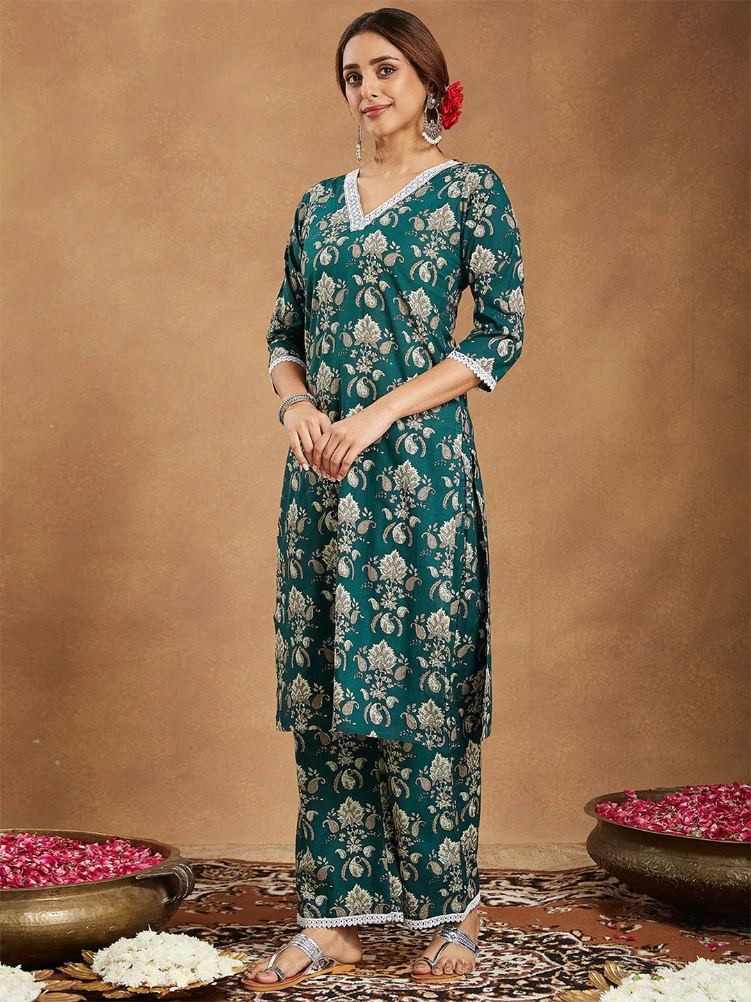 Janasya Women's Green Pure Cotton Paisley Printed Straight Kurta With Palazzo Set