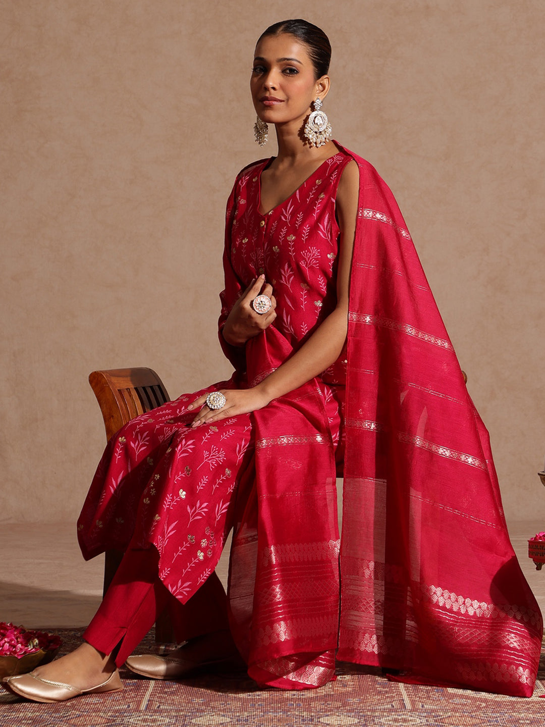 Janasya Women's Pink Silk Blend Gold Printed Straight Kurta Set - qivii