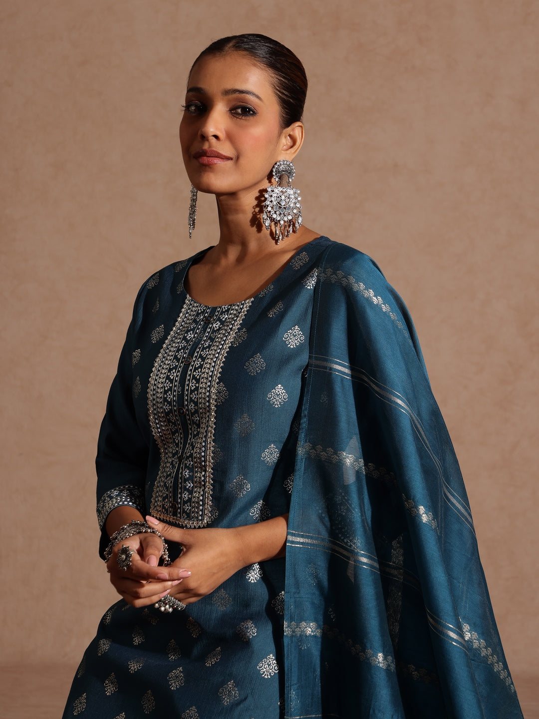 Janasya Women's Teal Blue Silk Blend Embellished Gold Foil Printed Straight Kurta Set - qivii