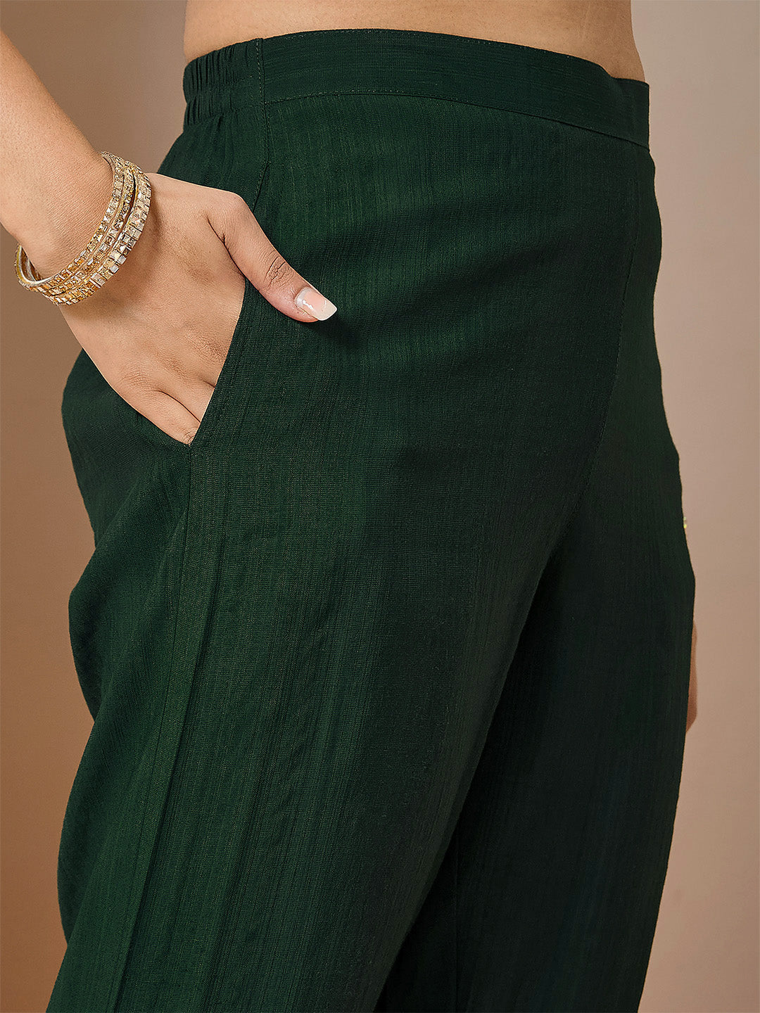 Janasya Women's Bottle Green Silk Blend Foil Printed Straight Kurta Set - qivii