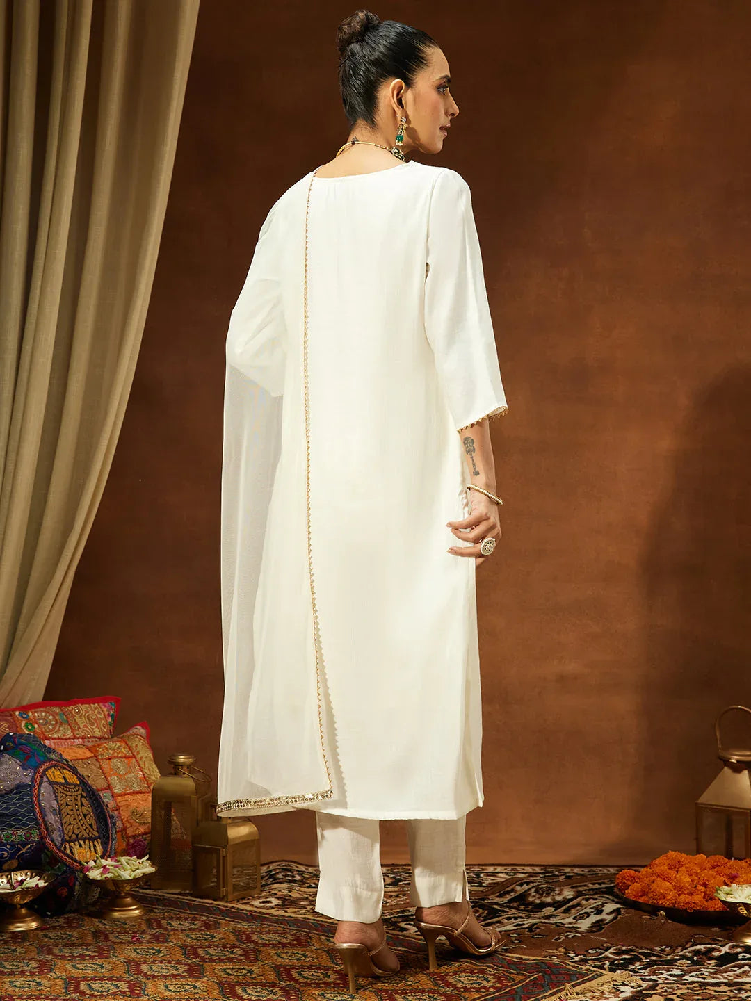 Janasya Women's Off White Silk Blend Zari Yoke Embroidered Straight Kurta Set