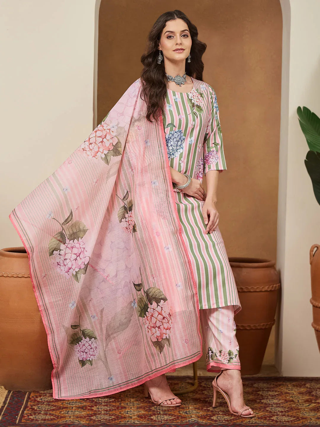 Janasya Women's Light Pink Cotton Blend Floral Printed Straight Kurta Set - qivii
